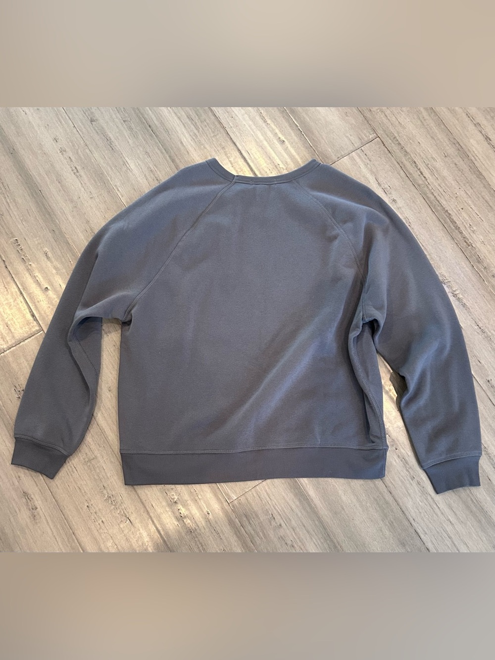 Grayson/Threads Sweatshirt - Picture 2 of 4